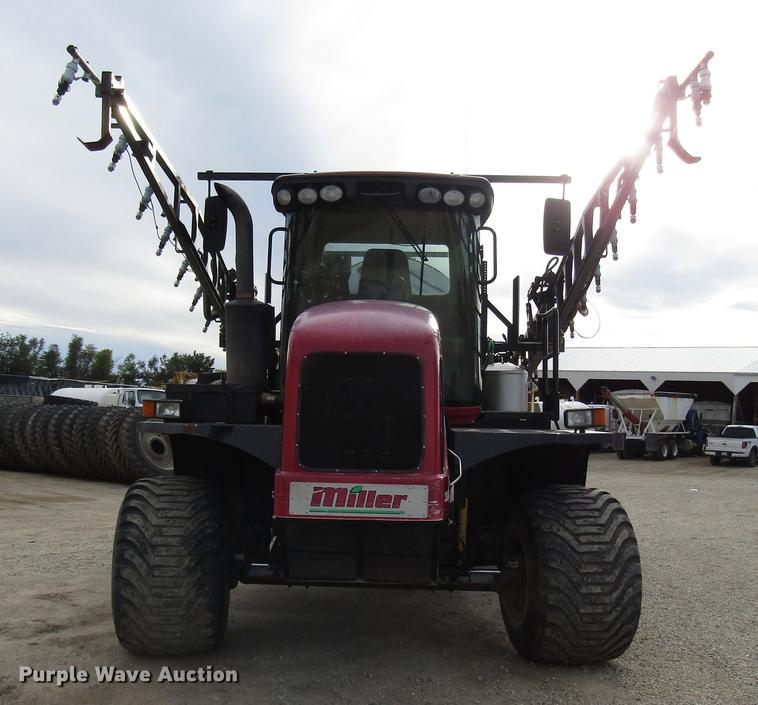image for item DD3749 2010 Miller Atlas 3654 sprayer