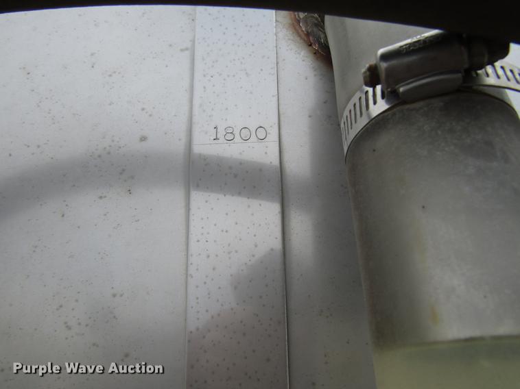 image for item DD3749 2010 Miller Atlas 3654 sprayer