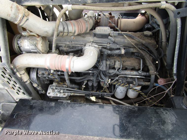 image for item DD3749 2010 Miller Atlas 3654 sprayer