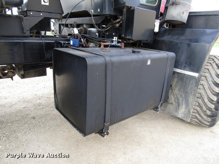 image for item DD3749 2010 Miller Atlas 3654 sprayer