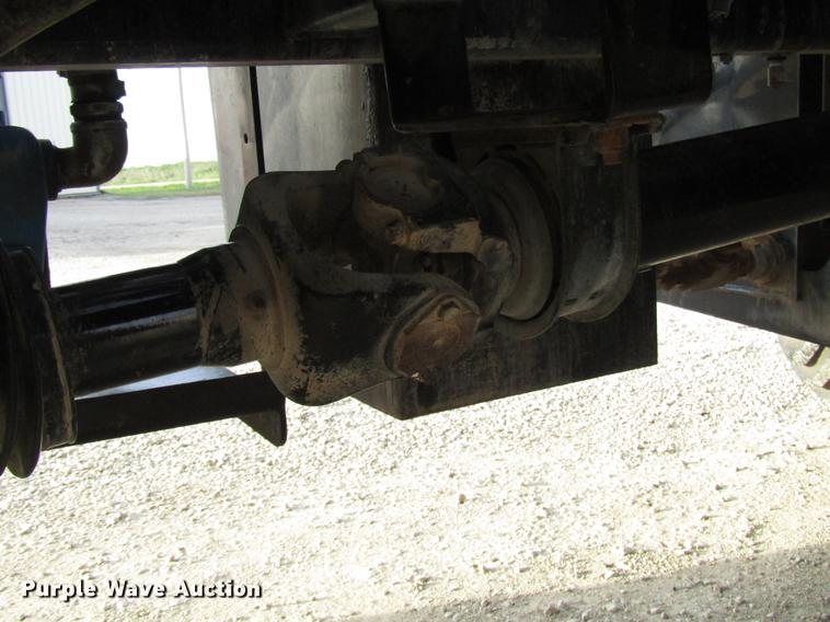 image for item DD3749 2010 Miller Atlas 3654 sprayer