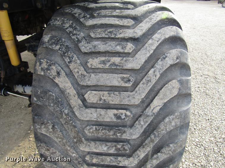 image for item DD3749 2010 Miller Atlas 3654 sprayer