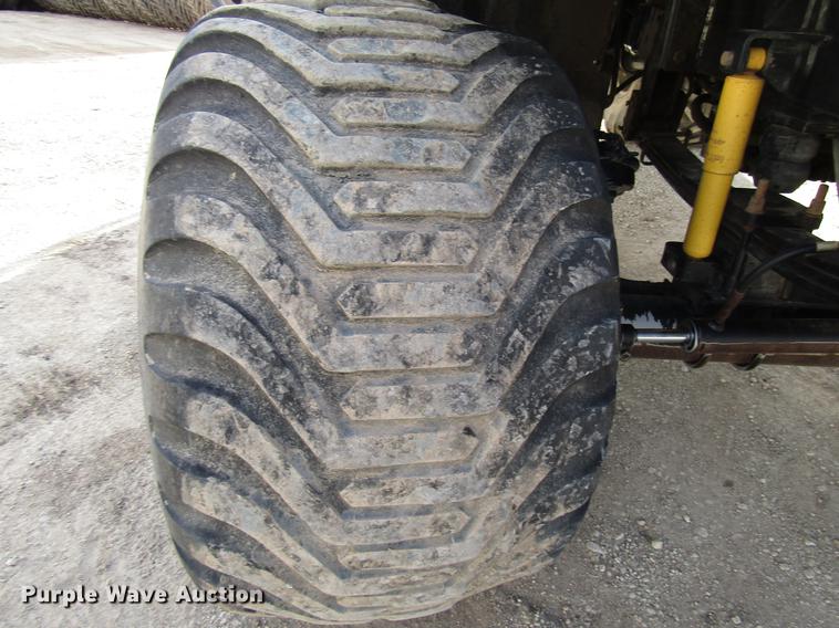 image for item DD3749 2010 Miller Atlas 3654 sprayer