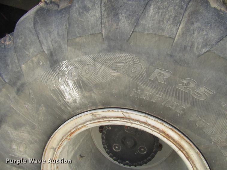 image for item DD3749 2010 Miller Atlas 3654 sprayer