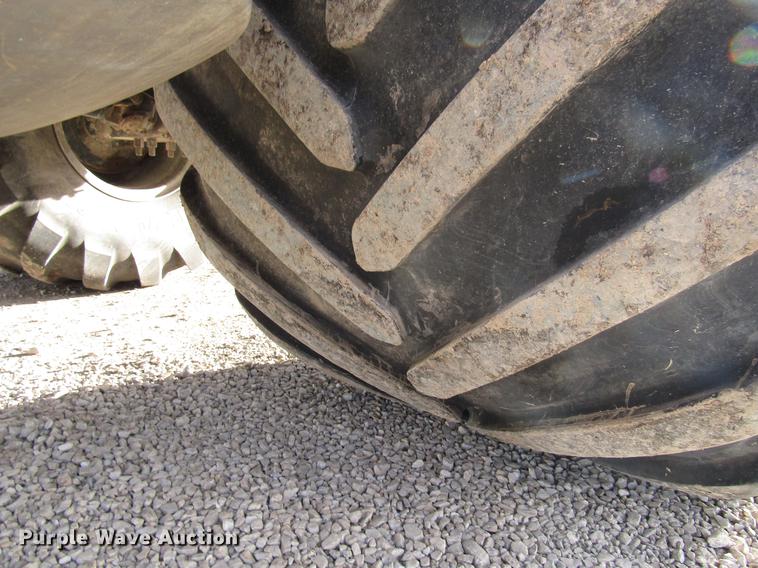 image for item DD3749 2010 Miller Atlas 3654 sprayer