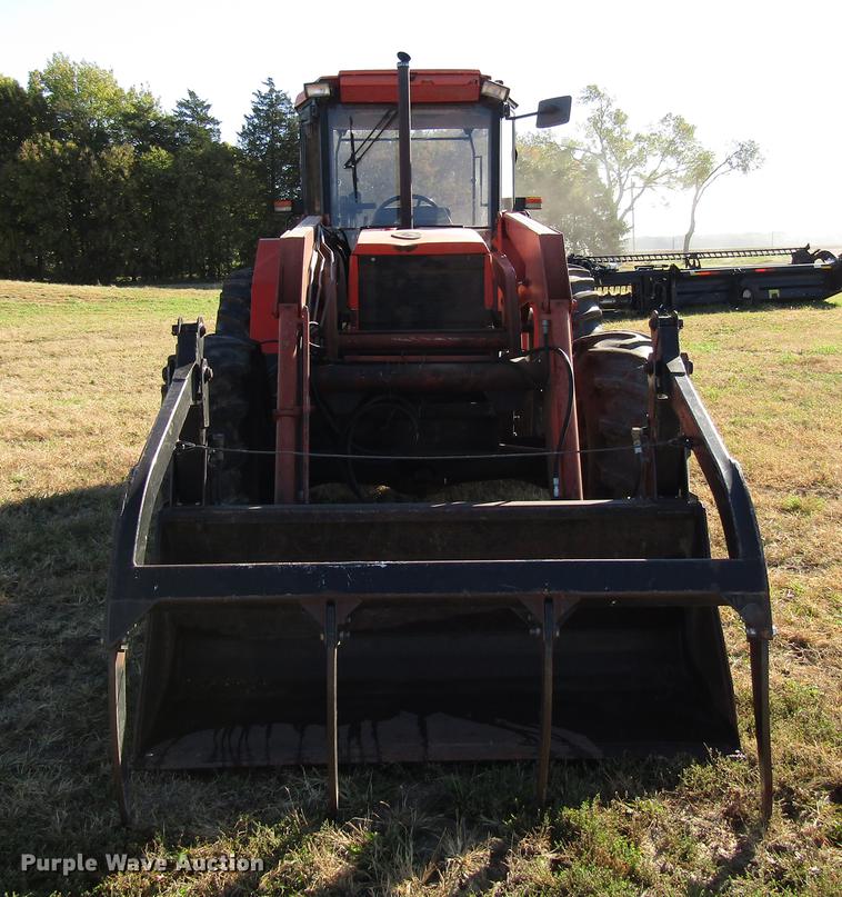 image for item DD3752 1993 AGCO Allis 7600 MFWD tractor
