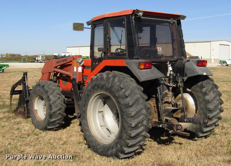 image for item DD3752 1993 AGCO Allis 7600 MFWD tractor