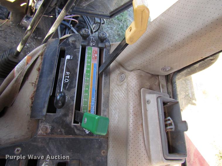 image for item DD3752 1993 AGCO Allis 7600 MFWD tractor