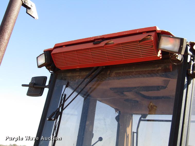 image for item DD3752 1993 AGCO Allis 7600 MFWD tractor