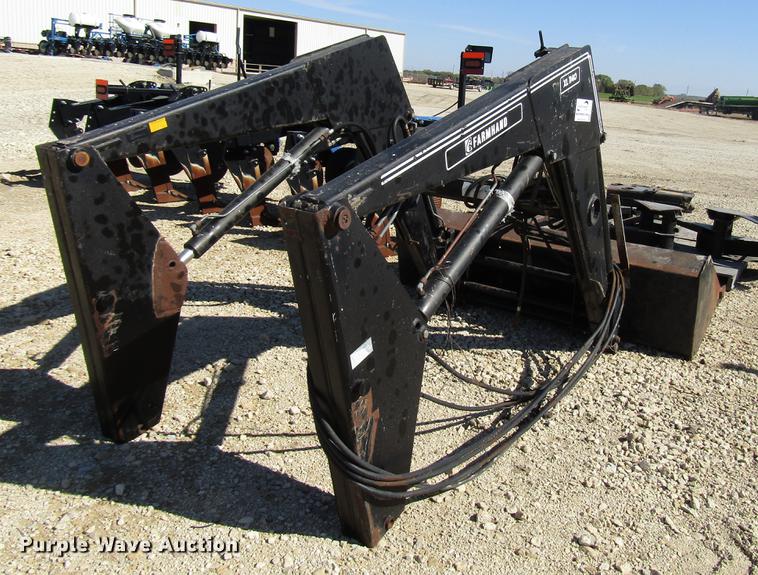 image for item DD3757 Farm Hand XL1140 loader