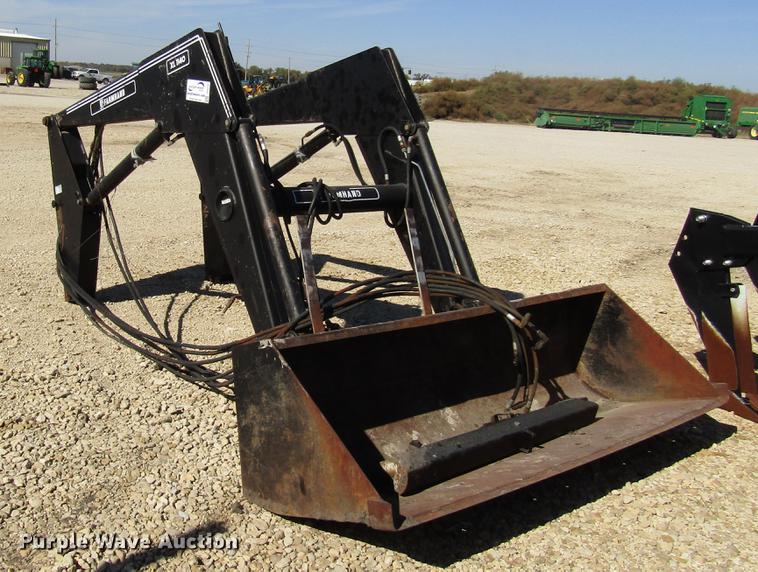 image for item DD3757 Farm Hand XL1140 loader