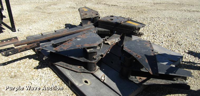 image for item DD3757 Farm Hand XL1140 loader