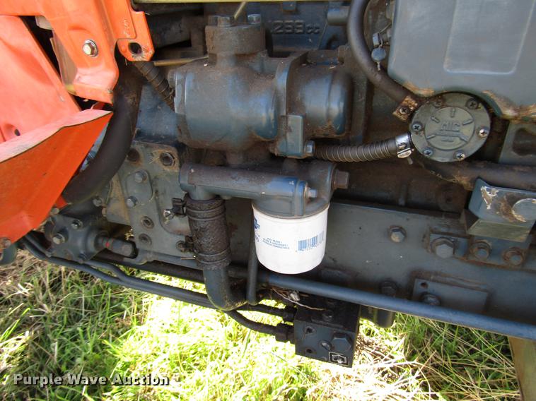 image for item DD3760 Kubota L2250 tractor