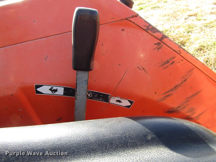 image for item DD3760 Kubota L2250 tractor