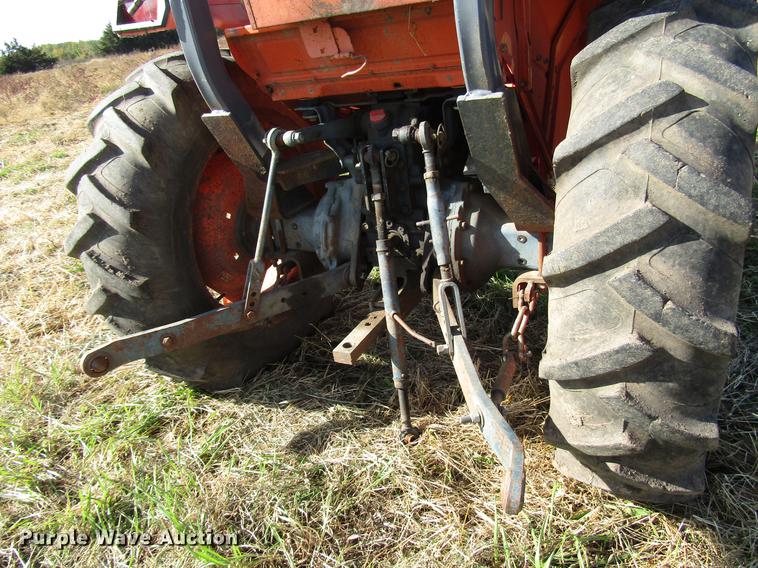 image for item DD3760 Kubota L2250 tractor