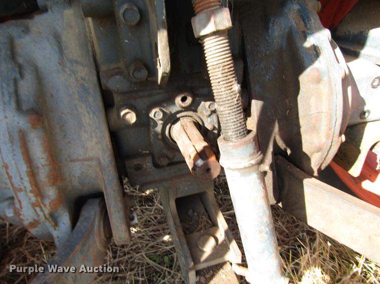 image for item DD3760 Kubota L2250 tractor