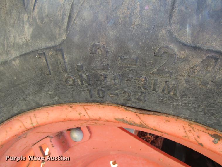 image for item DD3760 Kubota L2250 tractor