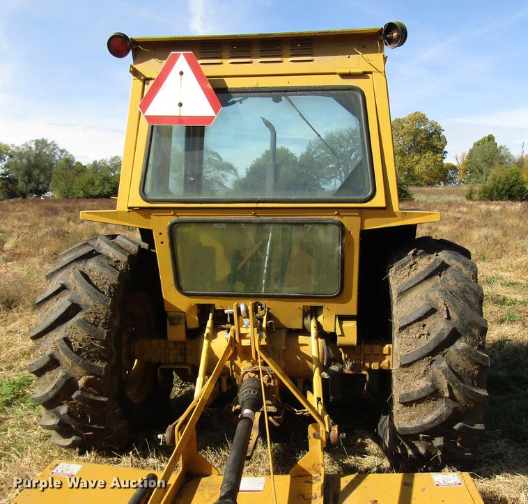 image for item DD3763 1984 Ford 545A tractor