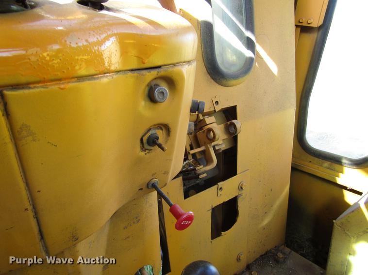 image for item DD3763 1984 Ford 545A tractor