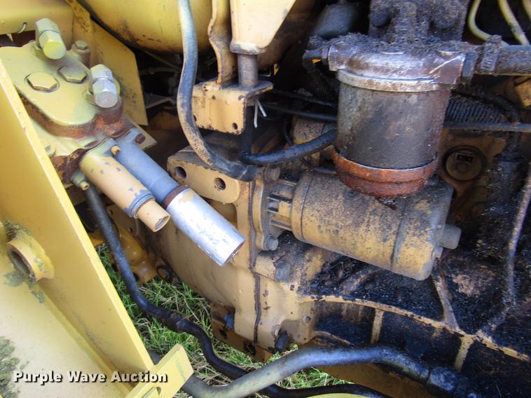 image for item DD3763 1984 Ford 545A tractor