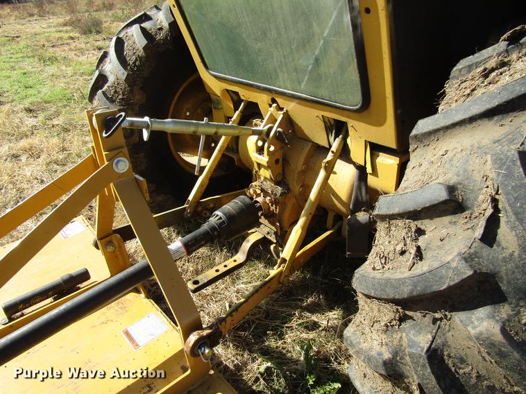 image for item DD3763 1984 Ford 545A tractor