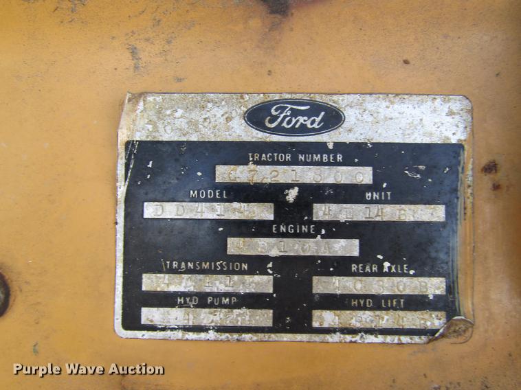 image for item DD3763 1984 Ford 545A tractor