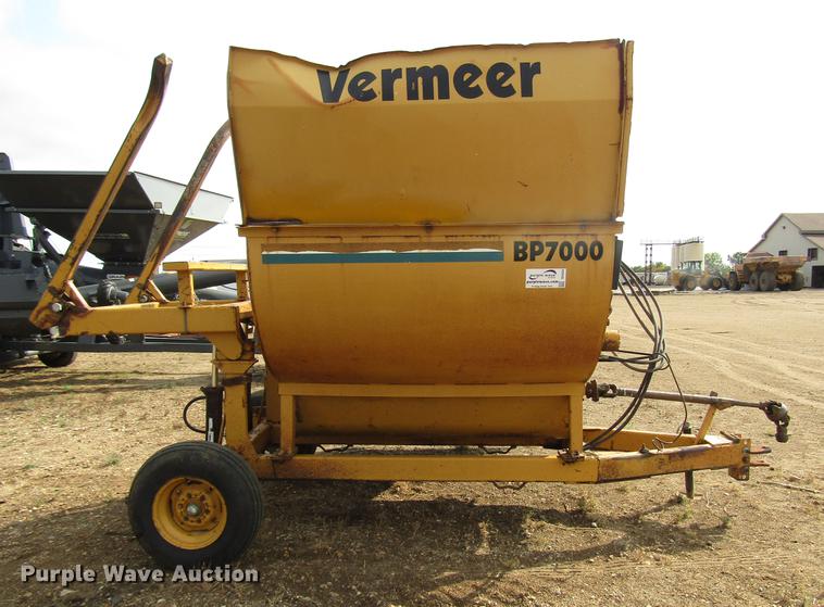 image for item DD4354 Vermeer BP7000 bale processor