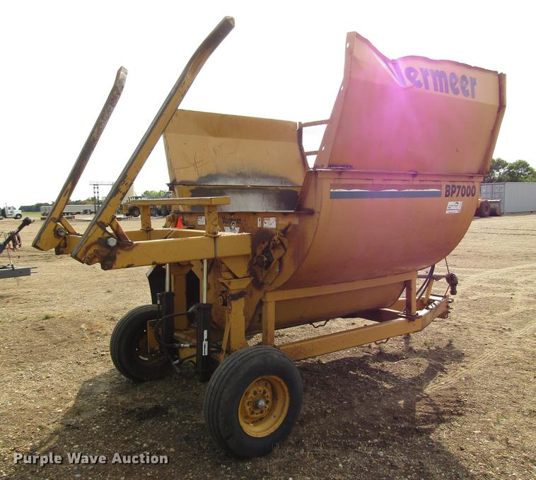 image for item DD4354 Vermeer BP7000 bale processor