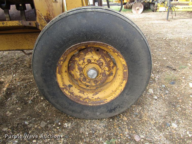 image for item DD4354 Vermeer BP7000 bale processor