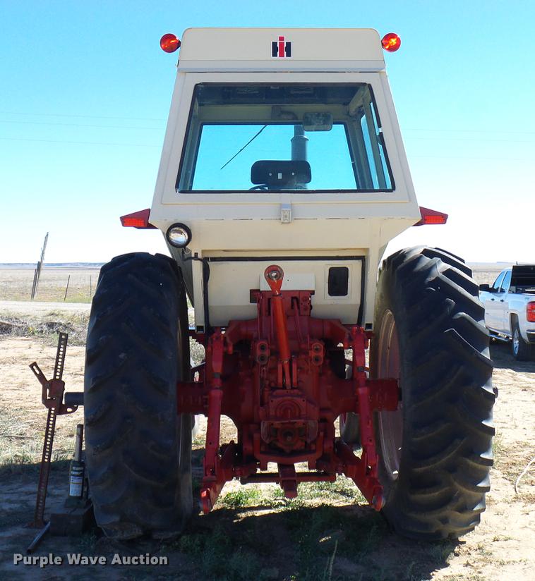 image for item DD5969 1973 International 1066 Turbo tractor