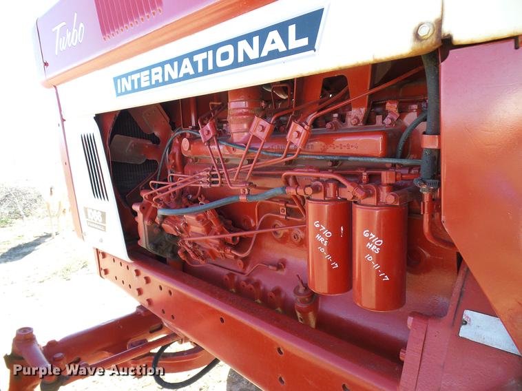 image for item DD5969 1973 International 1066 Turbo tractor