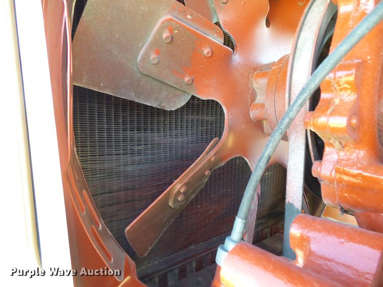 image for item DD5969 1973 International 1066 Turbo tractor