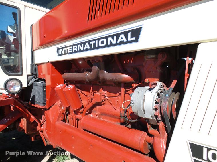image for item DD5969 1973 International 1066 Turbo tractor