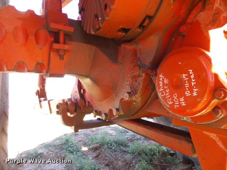 image for item DD5969 1973 International 1066 Turbo tractor