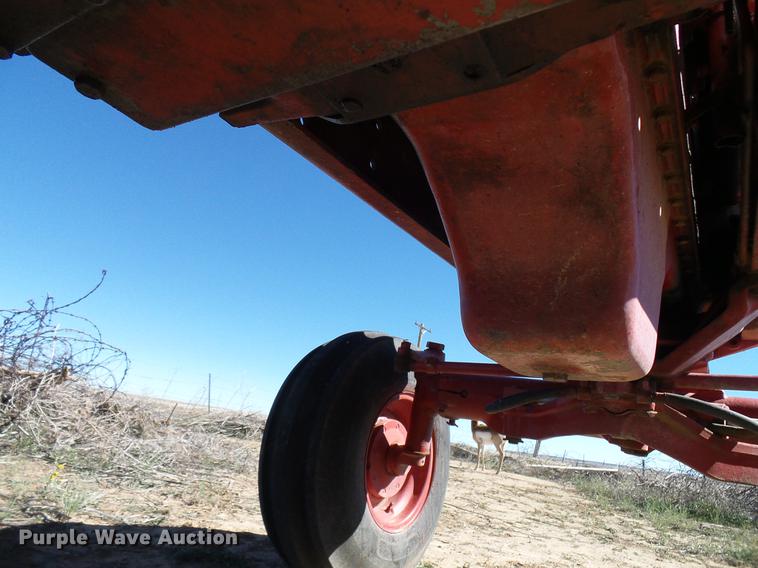 image for item DD5969 1973 International 1066 Turbo tractor