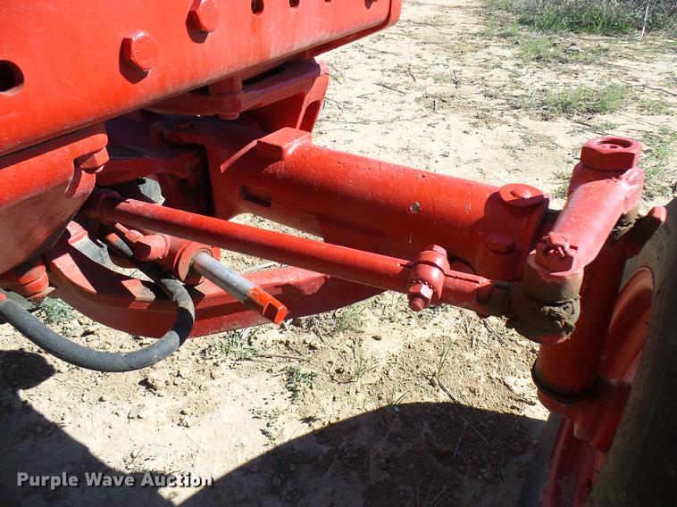 image for item DD5969 1973 International 1066 Turbo tractor