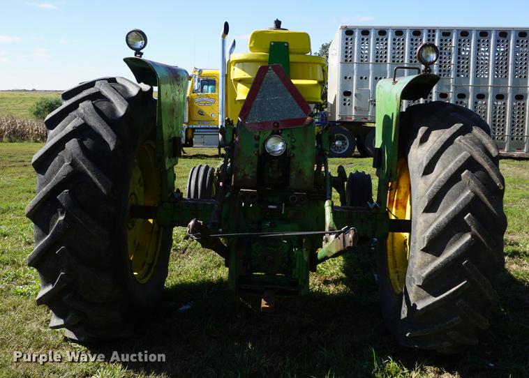 image for item DD6649 1965 John Deere 4020 tractor