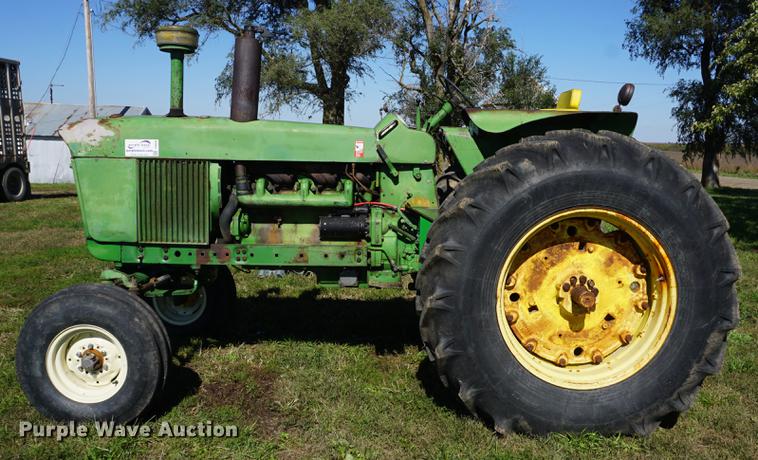 image for item DD6649 1965 John Deere 4020 tractor