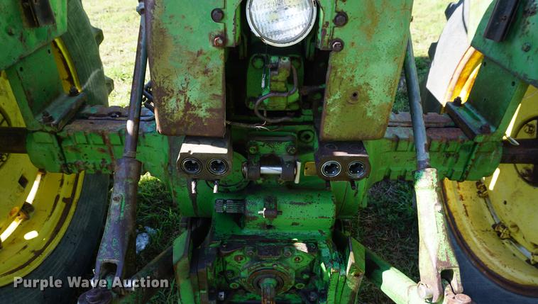 image for item DD6649 1965 John Deere 4020 tractor