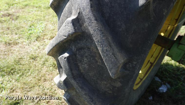 image for item DD6649 1965 John Deere 4020 tractor