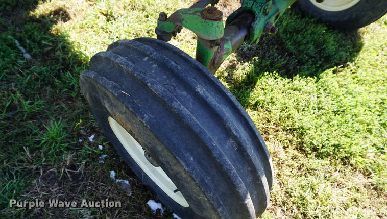 image for item DD6649 1965 John Deere 4020 tractor