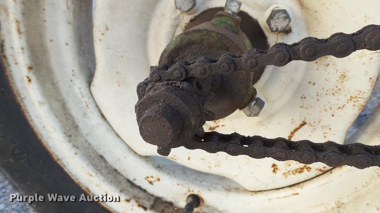 image for item DE4926 Tye grain drill