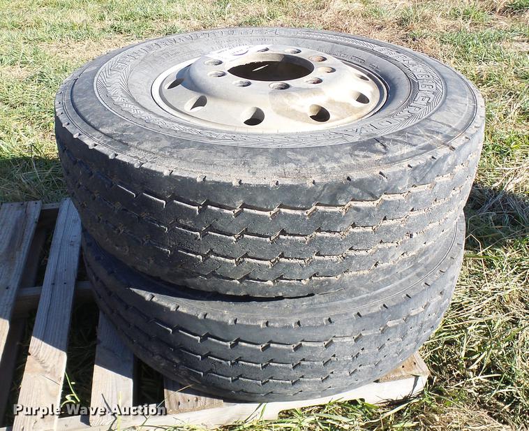 image for item DE5307 (2) General 315/80R22.5 tires and wheels