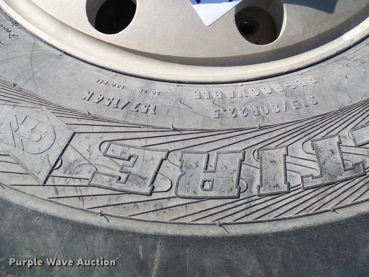 image for item DE5307 (2) General 315/80R22.5 tires and wheels