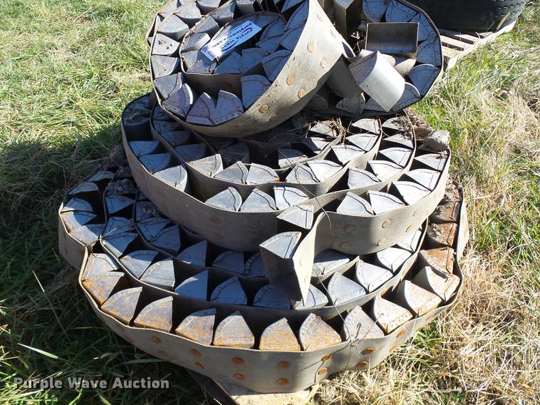 image for item DE5308 Grain leg cups and belt