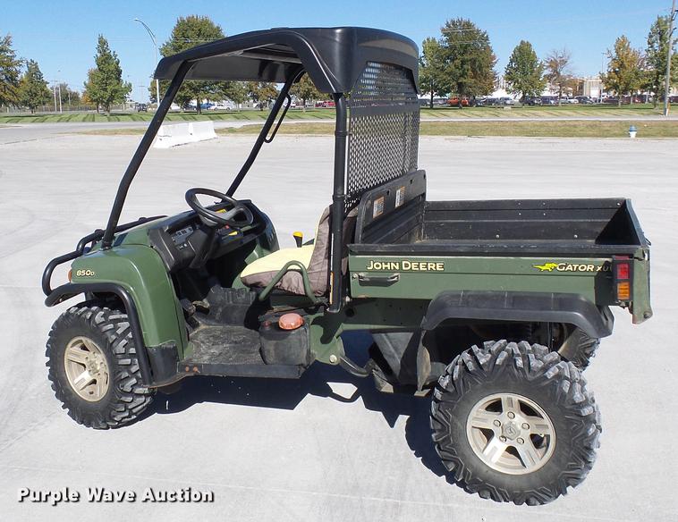 image for item DE5309 John Deere Gator 850D utility vehicle