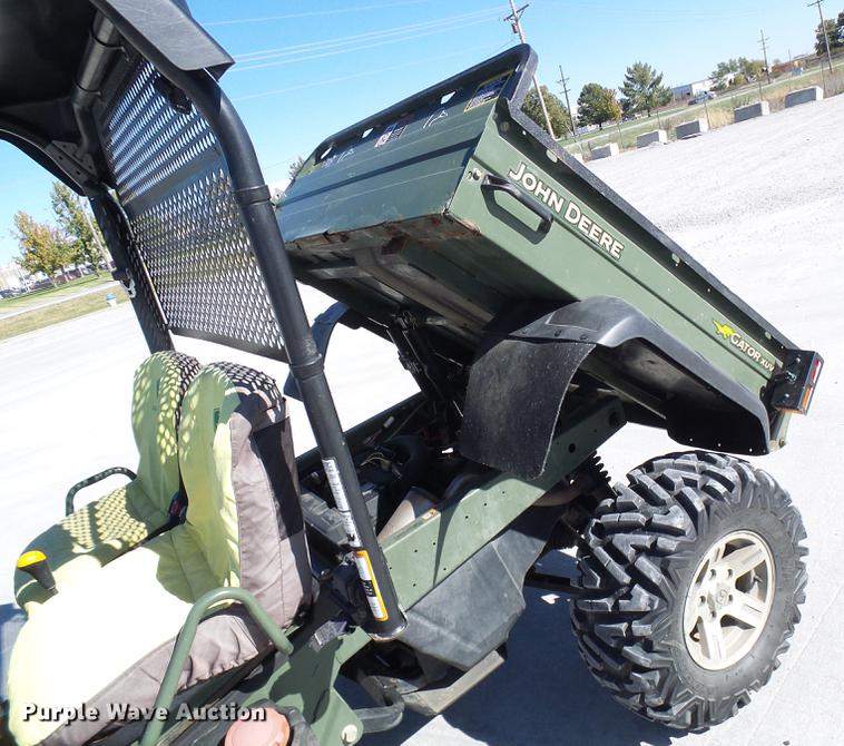 image for item DE5309 John Deere Gator 850D utility vehicle