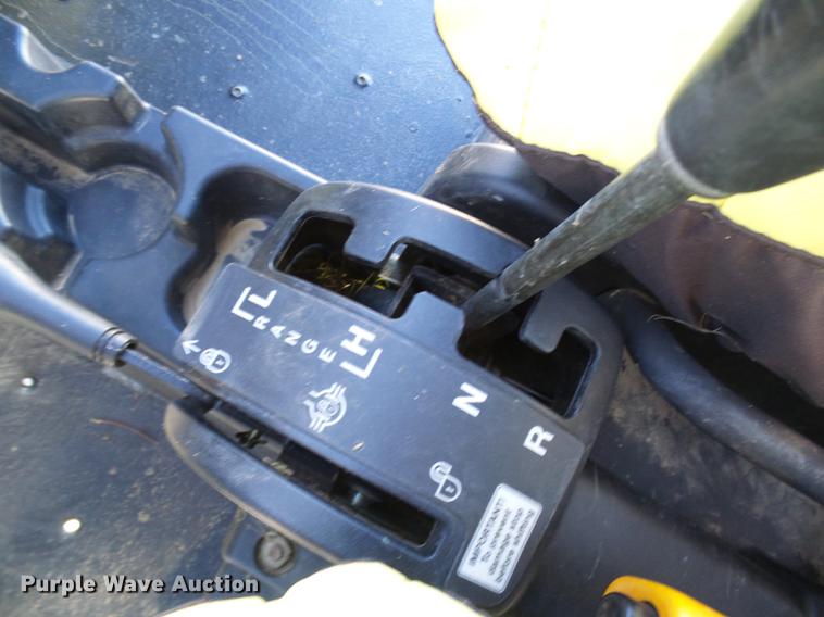 image for item DE5309 John Deere Gator 850D utility vehicle