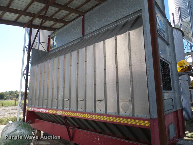 image for item DE5312 M-C Farm Equipment 570 continuous grain dryer