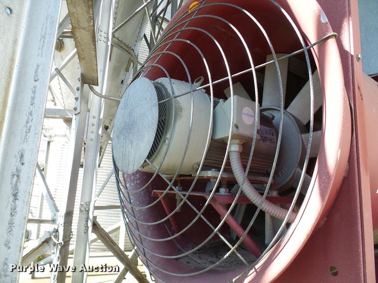 image for item DE5312 M-C Farm Equipment 570 continuous grain dryer